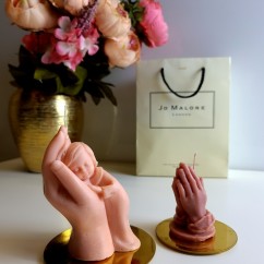 Набор розовых двух ароматических свечей в форме Руки и Ангела