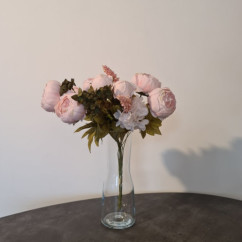 Искусственные нежно-розовые пионы для веранды